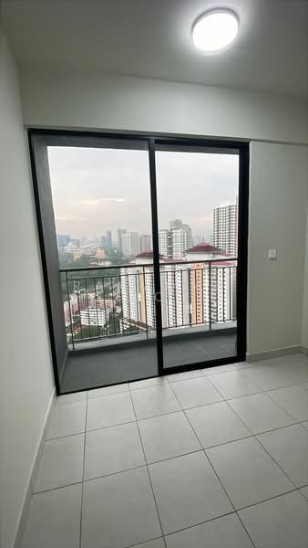 Pangsapuri untuk Disewa di Residensi Max - Raymond Ho - Balcony - PropertyGuru.com.my