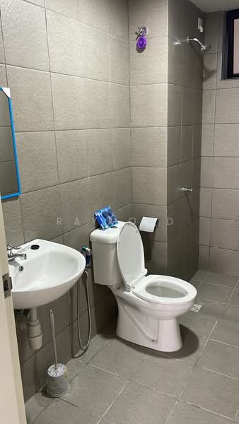 Pangsapuri untuk Disewa di Residensi Max - Raymond Ho - Bathroom - PropertyGuru.com.my