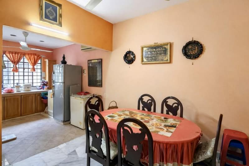 Rumah Teres 2 Tingkat untuk Dijual di Usj 11 (Subang Jaya) - Aizuddin Ali - Kitchen - PropertyGuru.com.my