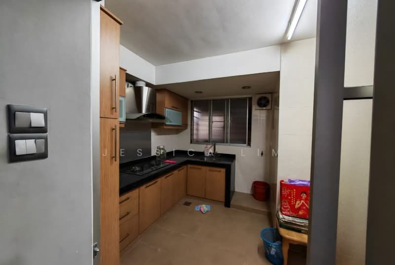 Pangsapuri untuk Dijual di Flora Damansara Apartment - Jessica Lim - Kitchen - PropertyGuru.com.my