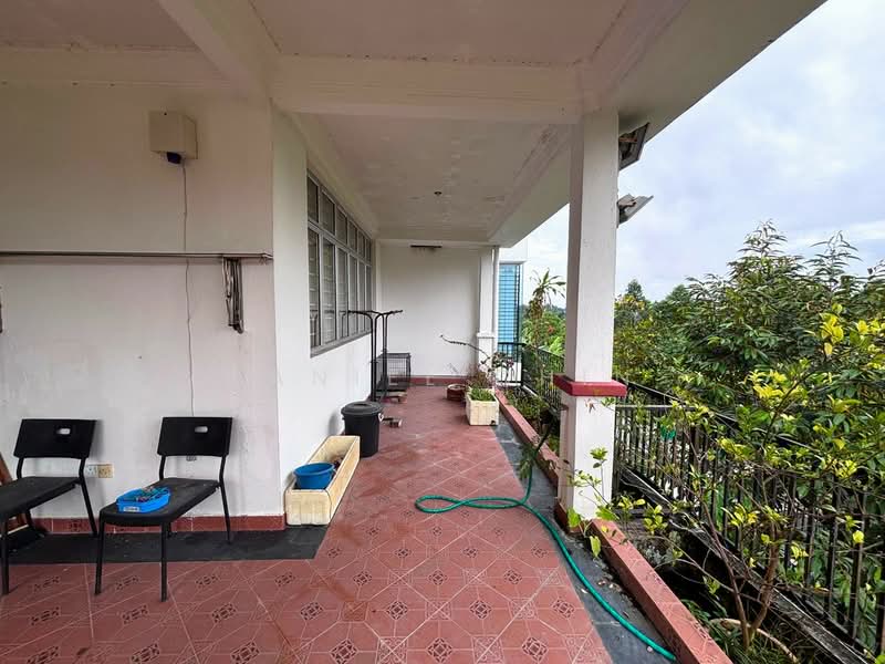 Rumah Berkembar untuk Dijual di Ukay Perdana (Ulu Kelang) - Daniel Chin - Balcony - PropertyGuru.com.my