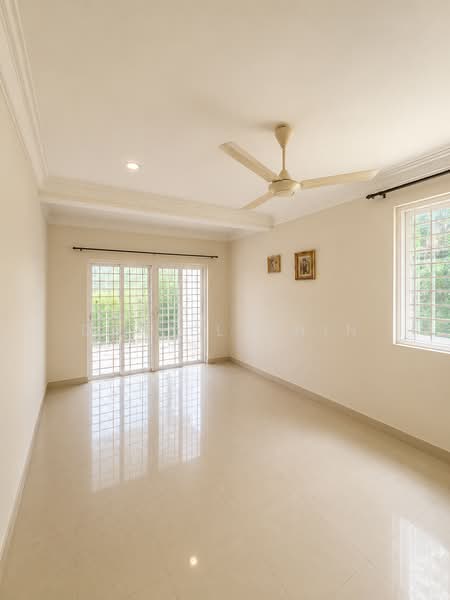 Rumah Berkembar untuk Dijual di Ukay Perdana (Ulu Kelang) - Daniel Chin - Living Room - PropertyGuru.com.my