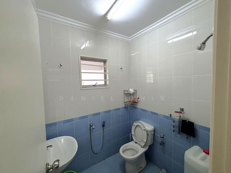 Rumah Berkembar untuk Dijual di Ukay Perdana (Ulu Kelang) - Daniel Chin - Bathroom - PropertyGuru.com.my