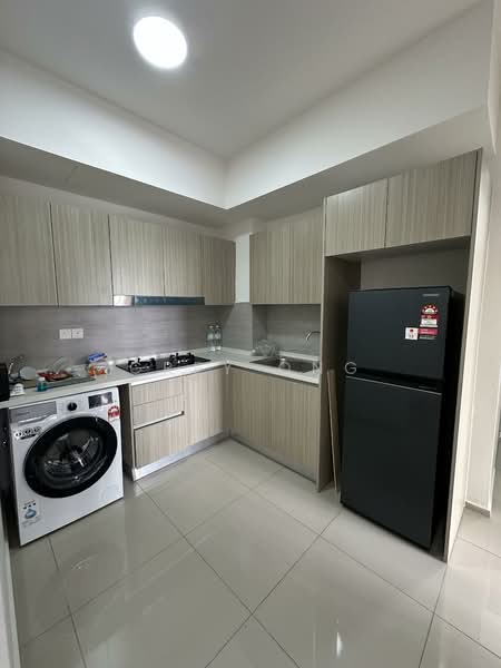 Servis Apartment untuk Disewa di Gravit8, Klang - Grey Ong - Kitchen - PropertyGuru.com.my