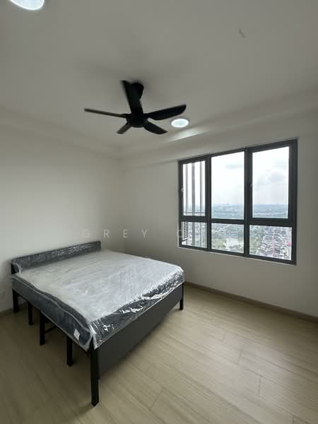 Servis Apartment untuk Disewa di Gravit8, Klang - Grey Ong - Bedroom - PropertyGuru.com.my