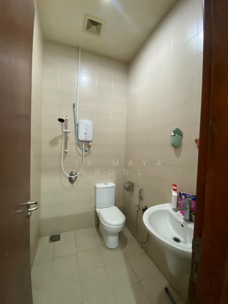 3.5-storey Terraced House for Rent in Ampang (Selangor) - Cik Maya Abdul - Bathroom - PropertyGuru.com.my