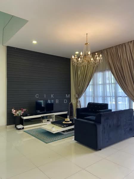 3.5-storey Terraced House for Rent in Ampang (Selangor) - Cik Maya Abdul - Living Room - PropertyGuru.com.my