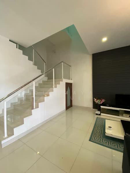 3.5-storey Terraced House for Rent in Ampang (Selangor) - Cik Maya Abdul - Living Room - PropertyGuru.com.my
