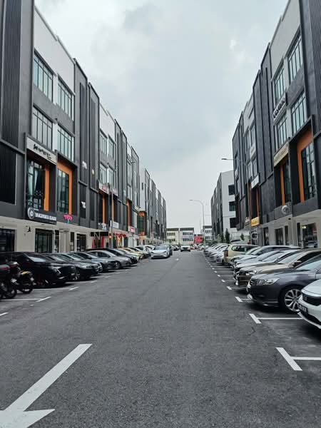 Shop / Office for Rent in Taman Pelangi (Johor Bahru) - Henric Chng - Exterior - PropertyGuru.com.my