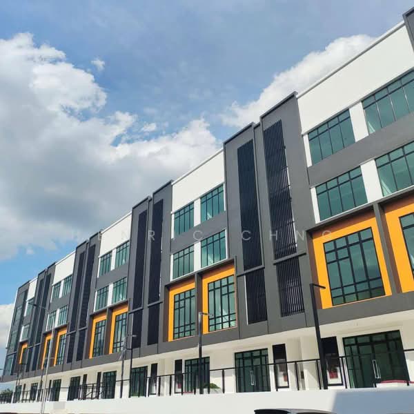 Shop / Office for Rent in Taman Pelangi (Johor Bahru) - Henric Chng - Exterior - PropertyGuru.com.my