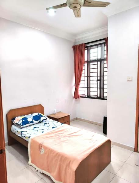 2-storey Terraced House for Sale in Ehsan Jaya (Johor Bahru) - Ee Fong Toh - Bedroom - PropertyGuru.com.my