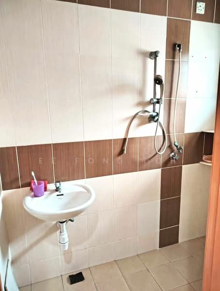 2-storey Terraced House for Sale in Ehsan Jaya (Johor Bahru) - Ee Fong Toh - Bathroom - PropertyGuru.com.my