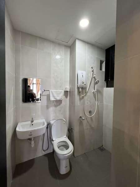 Servis Apartment untuk Dijual di J.Dupion Residence - Ryan Low - Bathroom - PropertyGuru.com.my