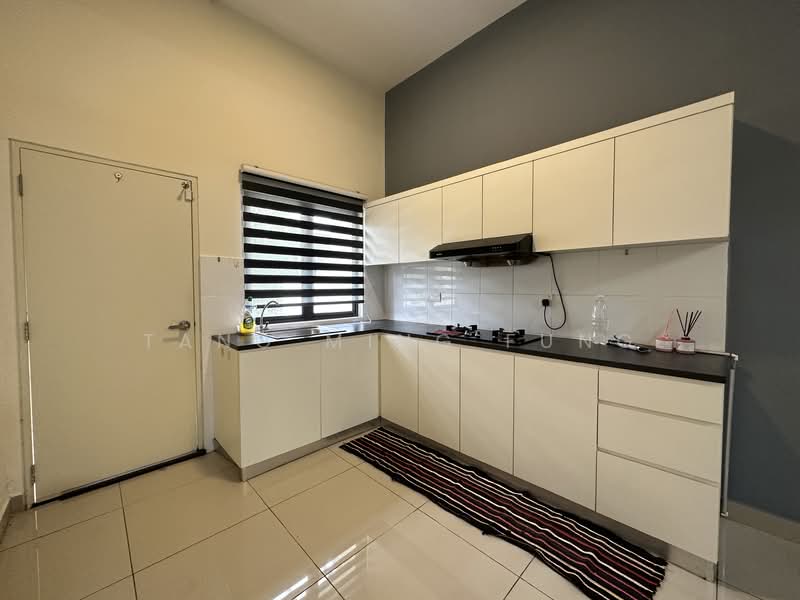 Rumah Teres 2 Tingkat untuk Disewa di Dengkil (Selangor) - Tang Ming Fung - Kitchen - PropertyGuru.com.my