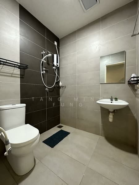 Rumah Teres 2 Tingkat untuk Disewa di Dengkil (Selangor) - Tang Ming Fung - Bathroom - PropertyGuru.com.my