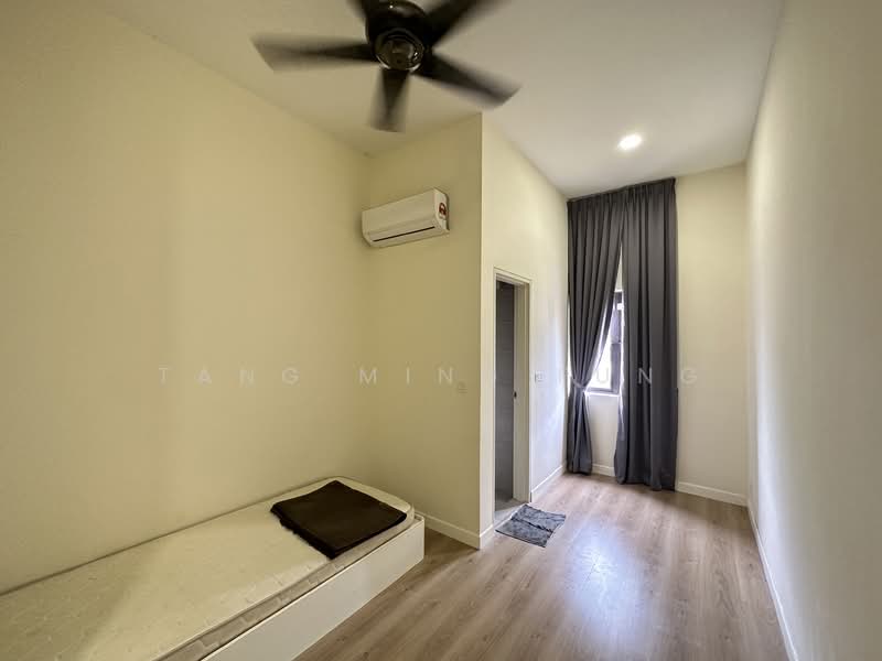 Rumah Teres 2 Tingkat untuk Disewa di Dengkil (Selangor) - Tang Ming Fung - Bedroom - PropertyGuru.com.my
