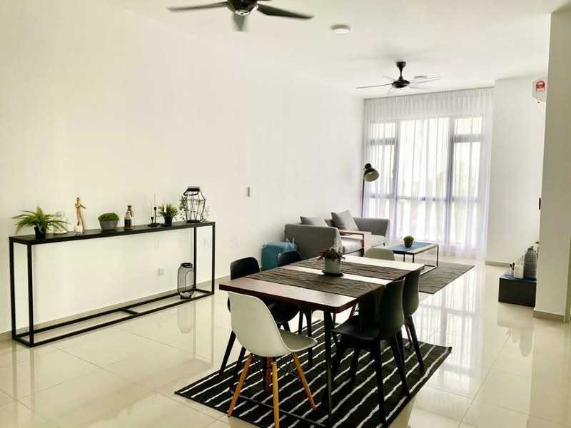 Kondominium untuk Dijual di Cora Plus - Jenson Low - Living Room - PropertyGuru.com.my