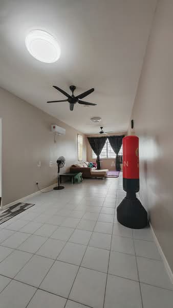 Apartment for Sale at Residensi Bintawa Riverfront (PR1MA @ Bintawa Riverfront) - Jeno Tan - Living Room - PropertyGuru.com.my