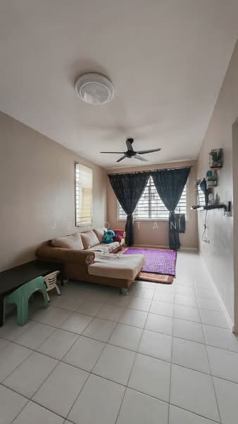 Apartment for Sale at Residensi Bintawa Riverfront (PR1MA @ Bintawa Riverfront) - Jeno Tan - Living Room - PropertyGuru.com.my