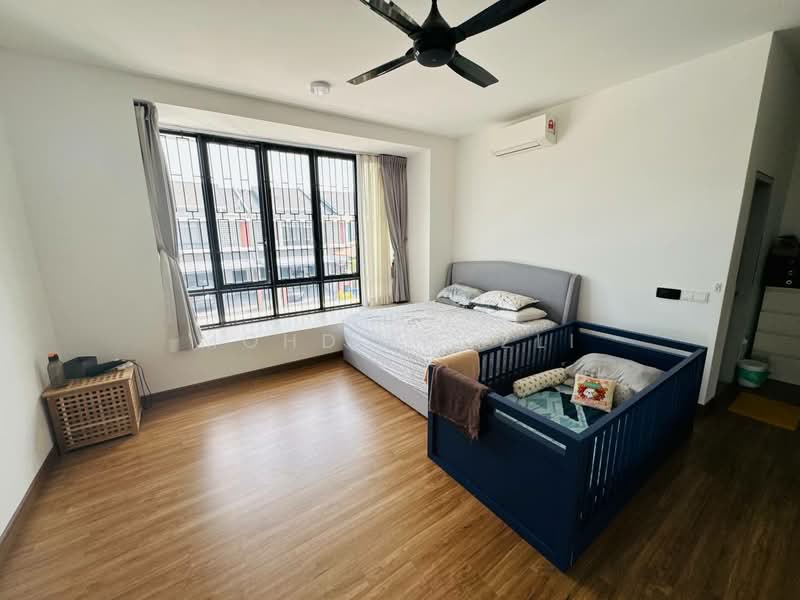 2-storey Terraced House for Sale in Elmina (Shah Alam) - Mohd Fadzli - Bedroom - PropertyGuru.com.my