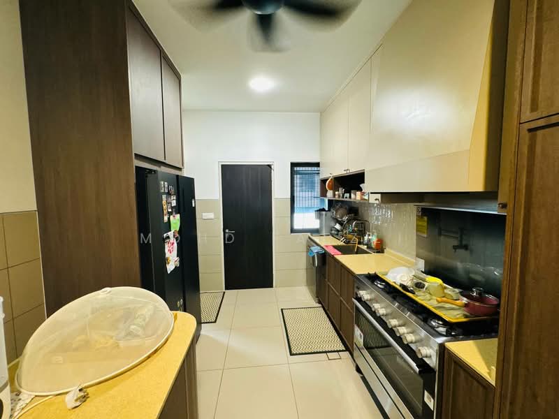 2-storey Terraced House for Sale in Elmina (Shah Alam) - Mohd Fadzli - Kitchen - PropertyGuru.com.my