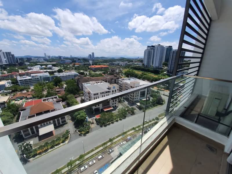 Servis Apartment untuk Disewa di Cybersquare - Chan . - Balcony - PropertyGuru.com.my