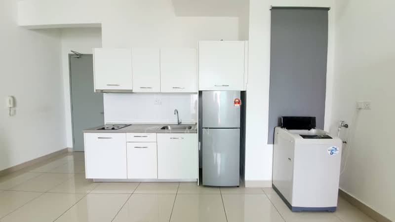 Servis Apartment untuk Disewa di Cybersquare - Chan . - Kitchen - PropertyGuru.com.my