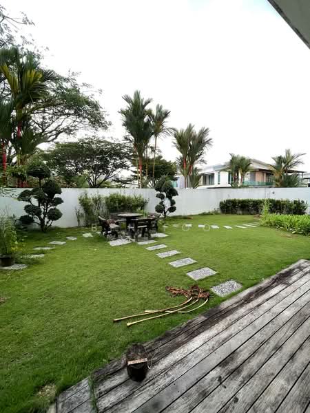 Rumah Kluster untuk Dijual di Taman Mount Austin (Tebrau) - Ben Foo - Garden - PropertyGuru.com.my