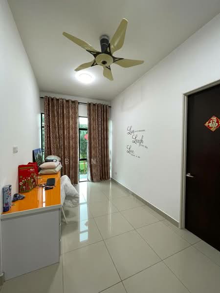 Rumah Kluster untuk Dijual di Taman Mount Austin (Tebrau) - Ben Foo - Bedroom - PropertyGuru.com.my