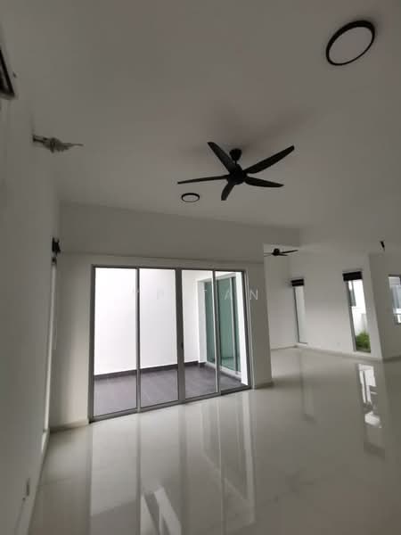 Rumah Teres 2 Tingkat untuk Dijual di Hulu Semenyih (Selangor) - YP Tan - Living Room - PropertyGuru.com.my