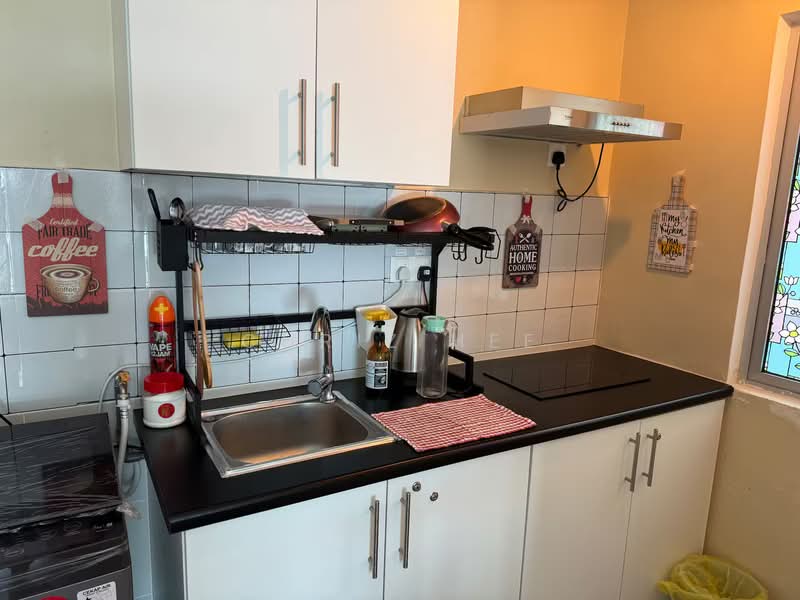 Condominium for Sale at The Anderson - Chriz Hee - Kitchen - PropertyGuru.com.my