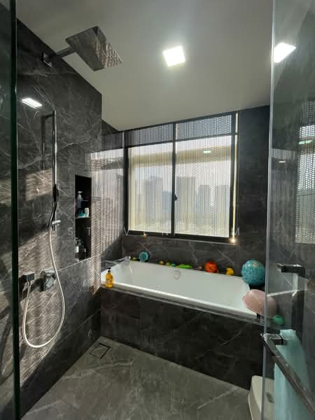 Servis Apartment untuk Disewa di Park Regent @Desa Park City - Steven Lim - Bathroom - PropertyGuru.com.my