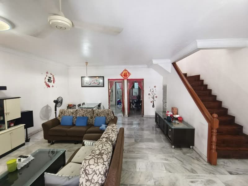 2-storey Terraced House for Sale in Taman Sri Putri (Skudai) - Sharon Ng - Living Room - PropertyGuru.com.my