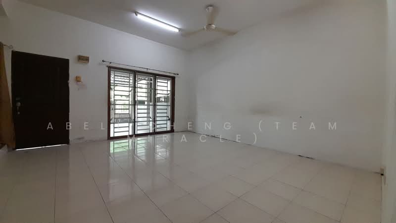 2-storey Terraced House for Sale in Station 18 (Ipoh) - Abell Cheng (Team Miracle) - Living Room - PropertyGuru.com.my