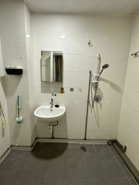 Condominium for Rent at Shineville Park - William Lim - Bathroom - PropertyGuru.com.my