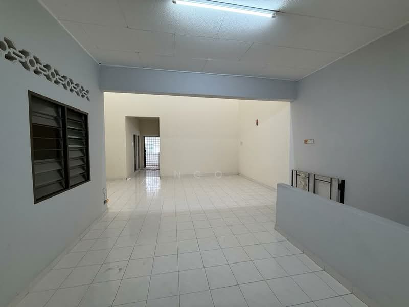 2-storey Terraced House for Sale in Taman Makmur (Batu Pahat) - NGO - Interior - PropertyGuru.com.my
