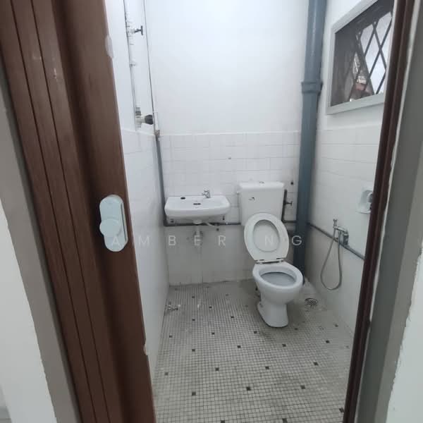 Rumah Teres 2 Tingkat untuk Dijual di Taman Sri Rampai (Wangsa Maju) - Amber Ng - Bathroom - PropertyGuru.com.my