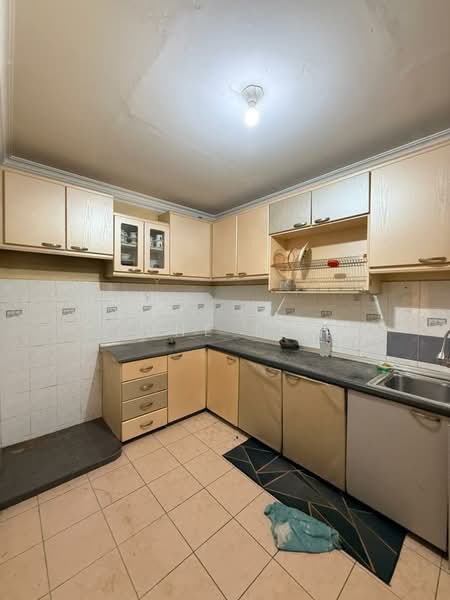 Apartment for Rent at Putri Ria Apartment - June Teo - PropertyGuru.com.my