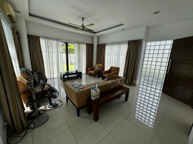 Bungalow for Sale in Bukit Mahkota (Bangi) - Yasmin Sulaiman - Living Room - PropertyGuru.com.my