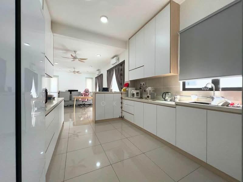Semi-Detached House for Sale in Setia Utama (Setia Alam) - Loke . - Kitchen - PropertyGuru.com.my