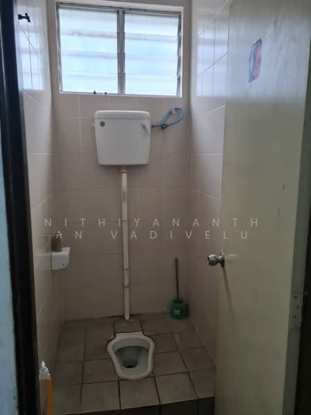 Retail Space for Rent in Jalan Ipoh (Kuala Lumpur) - Nithiyananthan Vadivelu - Bathroom - PropertyGuru.com.my