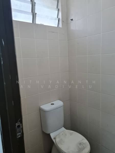 Retail Space for Rent in Jalan Ipoh (Kuala Lumpur) - Nithiyananthan Vadivelu - Bathroom - PropertyGuru.com.my