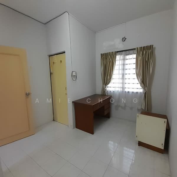 Rumah Teres 2.5 Tingkat untuk Disewa di Taman Puteri Lindungan Bintang (Ipoh) - Amie Chong - Study - PropertyGuru.com.my