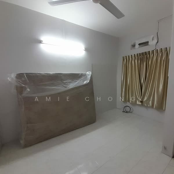 Rumah Teres 2.5 Tingkat untuk Disewa di Taman Puteri Lindungan Bintang (Ipoh) - Amie Chong - Bedroom - PropertyGuru.com.my