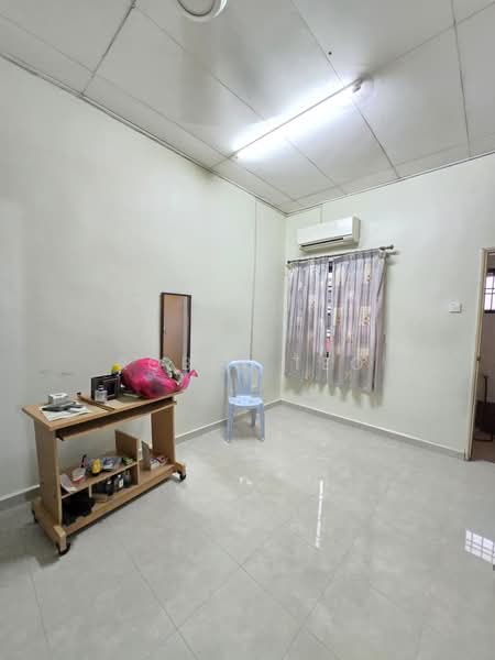 2-storey Terraced House for Sale in Bandar Indahpura (Kulai) - Robin Teo - Interior - PropertyGuru.com.my