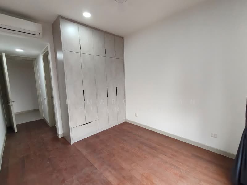 Kondominium untuk Dijual di Residensi Astrea - Ian Marcus Tan Guan Hee - Bedroom - PropertyGuru.com.my