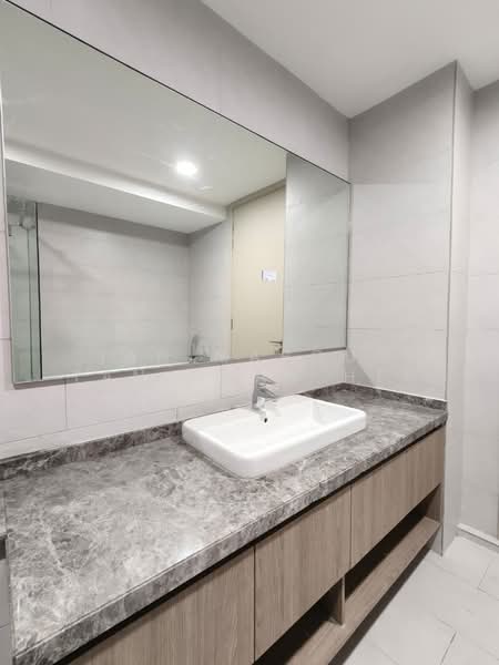 Kondominium untuk Dijual di Residensi Astrea - Ian Marcus Tan Guan Hee - Bathroom - PropertyGuru.com.my