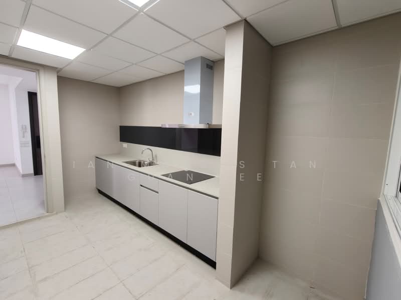Kondominium untuk Dijual di Residensi Astrea - Ian Marcus Tan Guan Hee - Kitchen - PropertyGuru.com.my