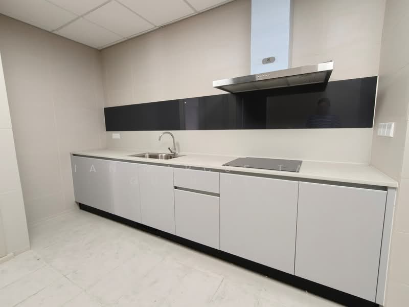 Kondominium untuk Dijual di Residensi Astrea - Ian Marcus Tan Guan Hee - Kitchen - PropertyGuru.com.my