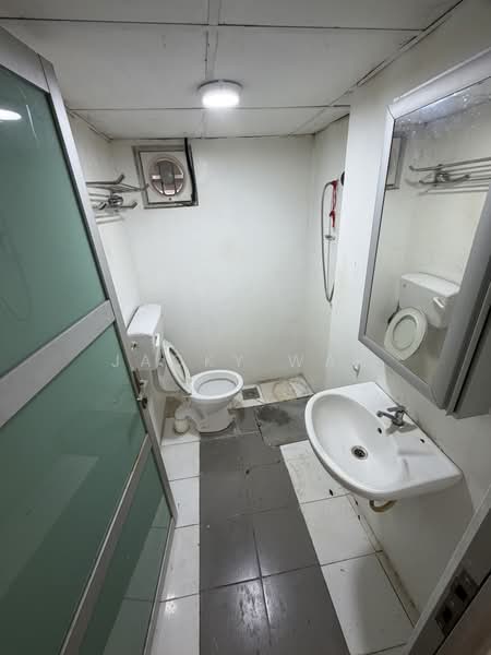 2-storey Terraced House for Sale in Puchong Perdana (Selangor) - Jacky Wan - Bathroom - PropertyGuru.com.my